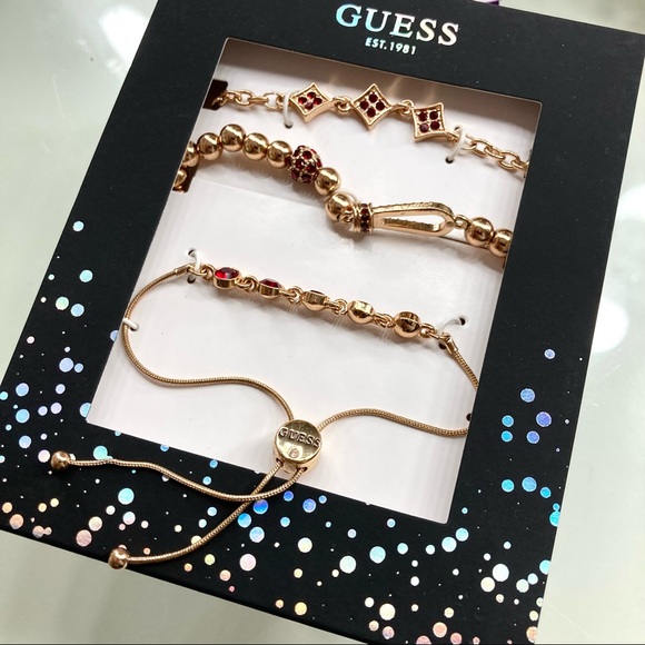NWT Guess bracelet gift set, perfect for gifting - Picture 1 of 4
